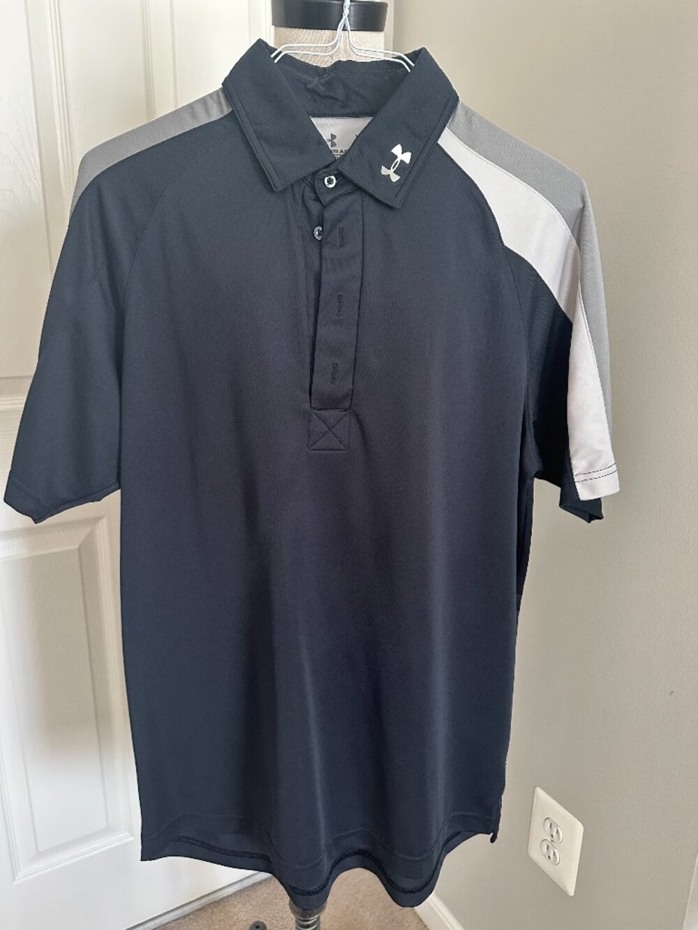 Mens Under Armour Golf Polo XL Coldblack Heatgear